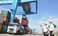 Xuất nhập khẩu lập kỷ lục mới, thặng dư thương mại vững chắc