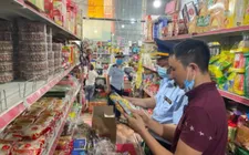 Hà Nội siết chặt kiểm tra thị trường, bảo đảm an toàn thực phẩm dịp Tết Trung Thu 2025