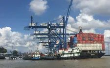 Xuất khẩu đạt kỷ lục trong 8 tháng nhờ khu vực đầu tư nước ngoài