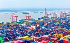 Trung Quốc áp dụng phí cảng đặc biệt đối với tàu thuyền Mỹ từ ngày 14/10