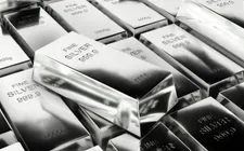 Giá bạc áp sát 93 USD/ounce