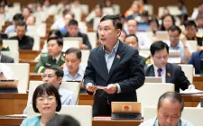 "Giá nhà gấp đến 30 lần thu nhập, người trẻ làm cật lực 30 năm không mua nổi một căn nhà"