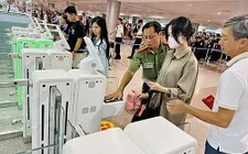 Phó Thủ tướng yêu cầu tháo gỡ vướng mắc về tạm hoãn xuất cảnh do nợ thuế