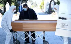 Các nước “quay cuồng” xử lý thi thể quá tải vì dịch Covid