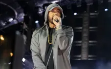 Eminem phá chuỗi quán quân của Taylor Swift trên BXH Billboard