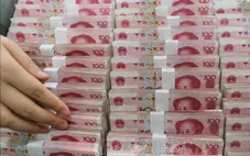 Iran thu phí qua eo biển Hormuz bằng NDT