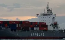 Kịp thời ứng cứu 11 ngư dân trên tàu cá bị chìm