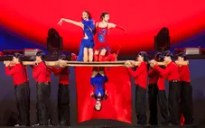 Hơn 50 nghệ sĩ 'đốt cháy' đêm nhạc lưu dấu năm 2025