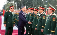 Quân đội nhân dân vững bước dưới cờ Đảng quang vinh