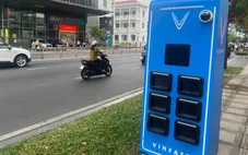 Trước 20/4, lắp đặt và vận hành trên 3.000 tủ đổi pin xe máy điện ở TP. Hồ Chí Minh