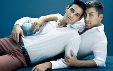 Thành viên đồng tính nhóm 'N Sync đã kết hôn với bạn trai