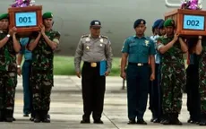 Máy bay AirAsia mất tích: 2 thi thể nạn nhân đầu tiên được đưa về đất liền