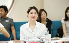 Lee Young Ae nổi bật giữa dàn diễn viên trong phim mới