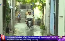 Không mưa, đường vẫn ngập nước tại TP.HCM