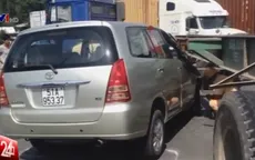 Tai nạn liên hoàn, xa lộ Hà Nội kẹt cứng hàng km