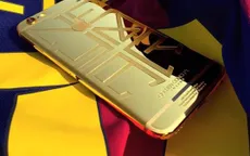 Neymar gây sốc với điện thoại iPhone 6 mạ vàng long lanh