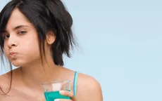 Dễ ung thư vì dùng nước súc miệng sai cách