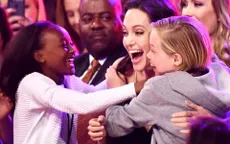 Angelina Jolie toả sáng tại Kids' Choice Awards 2015