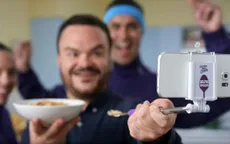 Selfie chất hơn với thìa “tự sướng”