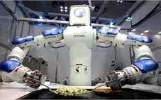 Anh chế tạo thành công robot đầu bếp
