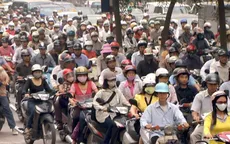 Thu phí bảo trì đường bộ với xe máy: Nếu tiếp tục cần làm rõ hiệu quả