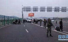 Trung Quốc: Tông xe ở sân bay, 9 người thiệt mạng