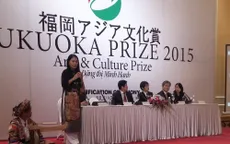 NTK Minh Hạnh nhận giải thưởng Fukuoka 2015