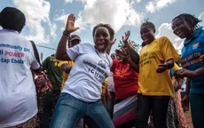 Người dân Sierra Leone ăn mừng sau khi thoát dịch Ebola