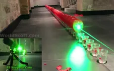 Ấn tượng màn sử dụng tia laser tạo nên “chuỗi Domino” vỡ bóng