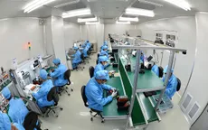 Cận cảnh nhà máy sản xuất điện thoại Bphone