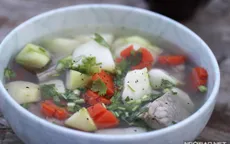 Canh sườn non nấu rau củ