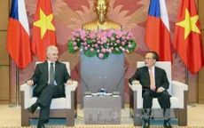 Chủ tịch Thượng viện Cộng hòa Czech thăm chính thức Việt Nam