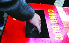 Tràn lan hòm công đức tại các điểm di tích