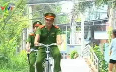 Cảnh sát Đồng Tháp đi tuần tra bằng… xe đạp
