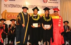 Trao bằng cử nhân Đại học Sunderland cho sinh viên Việt Nam