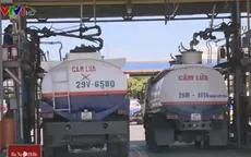 Xe bồn 'nhái' Petrolimex gian lận xăng dầu