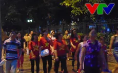 Hàng nghìn người dân náo nức đi xem diễu binh, diễu hành từ 5h sáng