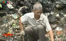 Cụ ông hơn 30 năm vớt rác không công