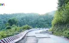 Điện Biên: Quốc lộ vừa nghiệm thu đã vỡ hỏng