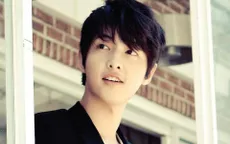 Song Joong Ki phải mất 8 tuần hồi phục vết thương
