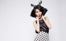 Á quân Vietnam’s Next Top Model 2014 lạ lẫm với hình ảnh chuột Mickey
