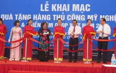 Hơn 200 doanh nghiệp tham gia Hội chợ hàng thủ công mỹ nghệ Hà Nội 2015