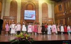 Nghệ sĩ piano nhí say sưa biểu diễn tại New Soul Concert