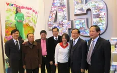 Bí thư Thành ủy Hà Nội thăm Hội báo Xuân 2015