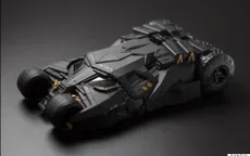Batmobile - Biến iPhone thành siêu xe của Batman