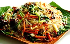 Jap Chae - Miến xào kiểu Hàn Quốc
