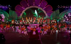 Xem lại lễ khai mạc Festival Hoa Đà Lạt 2015: Đà Lạt - muôn màu sắc hoa