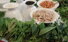Về Kon Tum thưởng thức “tiệc lá rừng”