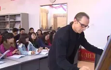 Lớp học tiếng Anh miễn phí của thầy giáo Mỹ