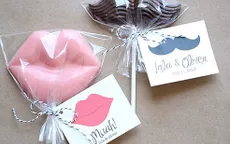 Những món quà cưới dành tặng khách